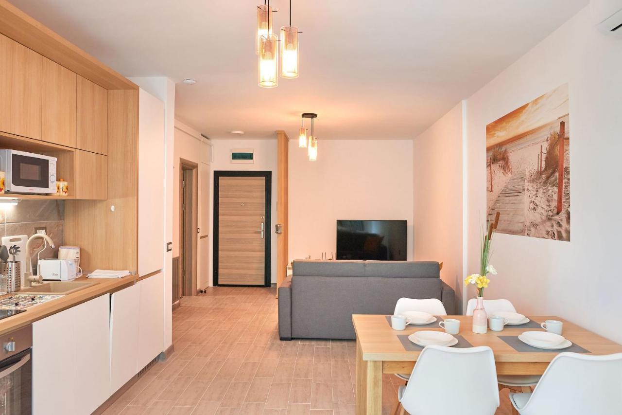 Opal Luxury Apartment 110 Spa N Pool Beach Resort Navodari Exterior photo